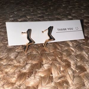 Star-Shaped Hollow Hoop Earrings Gold color